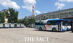 충주 시내버스 운행 감축…기사 34명 자가격리