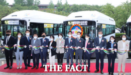 무선 충전 전기버스 올레브 대전특구 달린다 [TF사진관]