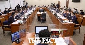 [文정부 마지막 국감<상>] 코로나19 대처, 대북 정책에 대한 엇갈린 시선