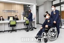 수원 최초 인권청사 지동행정복지센터 현판 제막