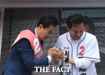 도봉구에서 손 맞잡은 오 브라더스 [포토]