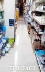 ‘복도 막고 배짱 영업’…화재·비상 대피 ‘나몰라라’, 울산 S마트 ‘논란’