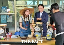 심민 임실군수, 쇼핑라이브 방송 출연...쌀집 아저씨 역할