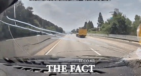 하마터면…쉐보레로 날아든 판스프링, 뒷유리 관통 와장창