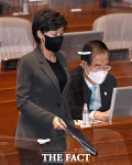 검증 안 됐다 박순애 향한 송곳 질의 [TF사진관]