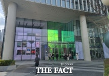 [엔터Biz-D] SM엔터, 7.74%↓…얼라인은 두 번째 주주서한