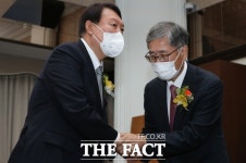 범학계 ‘김건희 논문 옹호’ 신평 사분위원 임명 철회