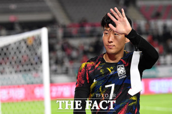 손흥민 선발, 황의조 이강인 벤치 출발...카메룬전 대변화