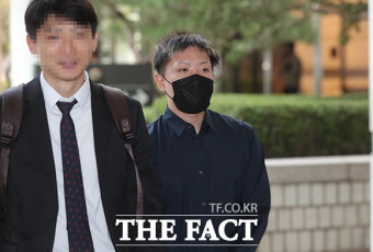 '대마 흡연' 혐의 나플라 “술 담배 줄이며 반성”… 벌금형 선처 [TF사진관]