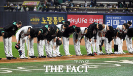 'PO까지 1승' 투타 빛난 키움, kt에 9-2 승리 [TF사진관]