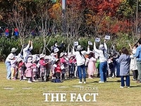 기장군, 제8회 정관 생태하천 학습문화축제 길놀이 퍼레이드 열어
