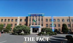 충북도청 신관 1층에 이태원 사고 희생자 합동분향소 설치