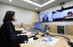 서울중앙지방법원, 전국 법원 최초로 영상재판 전용법정 설치 [TF사진관]