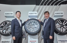 싱하이밍 주한중국대사, 금호타이어 중앙연구소 방문