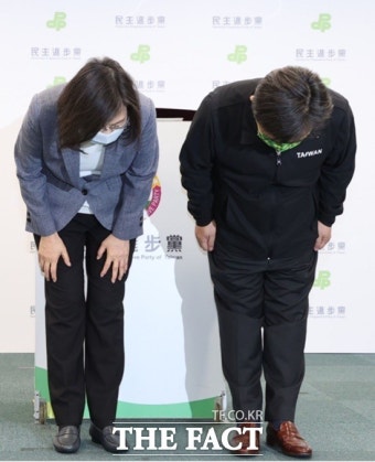 차이잉원 대만 총통, 여당 주석직 사퇴…
