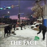 광주시, 밤샘 제설작업…시민 출근길 안전 총력