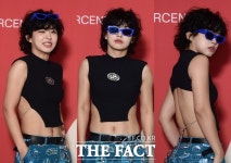 아이키, 깜짝 노출 패션...추위를 잊은 열정 댄서 [TF사진관]