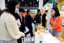 식품·주류에 의료·전기차까지…이마트24, 딜리셔스 페스티벌 [TF사진관]