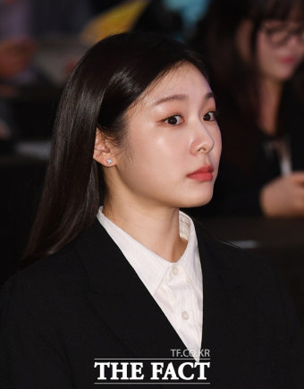 김연아, 머리부터 손 끝까지 '빛이 나~' [TF사진관]
