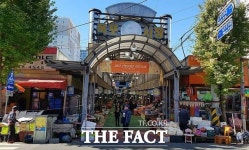 정부는 전통시장 활성화지원 하는데...거제시는 거꾸로 간다