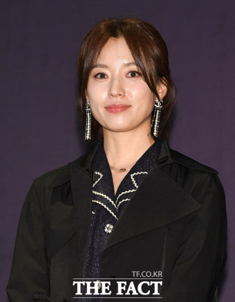 한효주, 이승기·이다인 결혼식 참석 '상큼한 단발' [TF사진관]