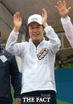 방배본동 모자 쓴 전성수 서초구청장 [TF사진관]