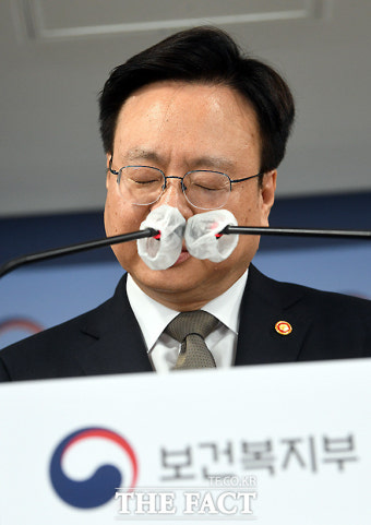 곤혹스러운 표정 짓는 조규홍 보건복지부 장관 [포토]