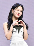 프로미스나인, 5년만의 정규 음반 언록 마이 월드 [TF사진관]