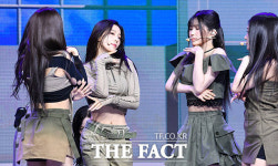 프로미스나인, 정규 1집 언락 마이 월드로 컴백 [TF사진관]