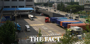 ‘택배 없는 날...한산한 집배점 [TF사진관]