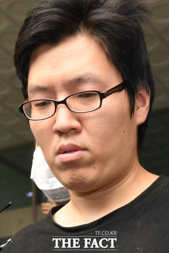'등산로 성폭행' 최윤종 
