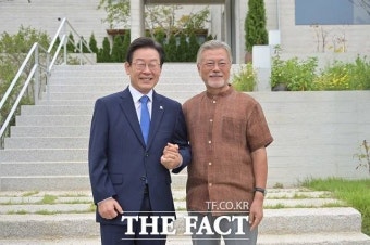 문재인, '단식' 이재명에 격려 전화…