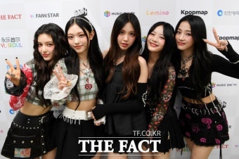 [2023 TMA] 2관왕으로 성장 증명한 뉴진스…사진 촬영도 '프로' (영상)