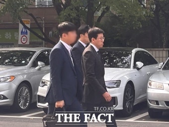 'SM 시세조종 의혹' 카카오 임직원 구속 기로…'묵묵부답'