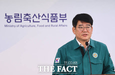 정부 전국 모든 소 럼피스킨병 백신 접종 시작···내달 10일까지 [TF사진관]