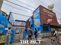 펫팸족 공략하는 삼성화재, 댕댕이도 푹 빠진 오모오모 하우스 가보니