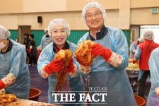 구례군, 사랑의 김장 나누기 행사…저소득 가정·경로당 전달