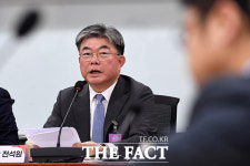 CCUS 산업 활성화를 위해 환영사 하는 전석원 회장 [더팩트-CCUS 토론회]