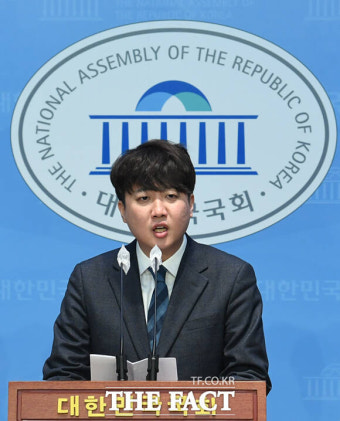 이준석, 신당 1호 정책은...'언론 장악 방지' 방송법 개정 추진 [TF사진관]