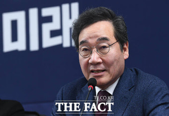 '새로운미래 첫 회의' 생각 깊어지는 이낙연 [TF사진관]