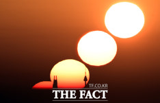 월드타워에서 N타워까지...서울 랜드마크 품은 태양 [TF사진관]