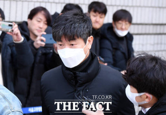 '뒷돈 혐의' 기아 김종국·장정석, 끝까지 묵묵부답 [TF사진관]