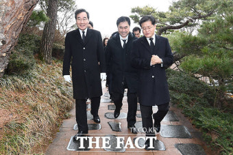 대화 나누는 '새로운 미래' 이낙연-김종민 공동대표 [포토]