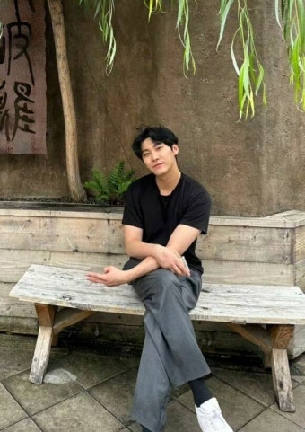 FT아일랜드 출신 송승현, 연예계 은퇴…