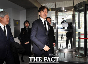고 손명순 여사 빈소 조문하는 조국 [TF사진관]