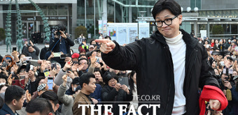 영등포구에서 지지 호소하는 한동훈 [포토]