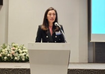 K패션 수장 성래은 영원무역 부회장, 고꾸라진 실적 개선 이룰까