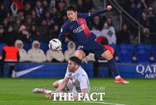 이강인 극장골 도움 PSG, 사실상 우승 확정...리그앙 3연패