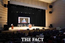 천안시, 제52회 어버이날 기념행사 개최
