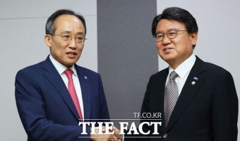 추경호 만난 황운하 